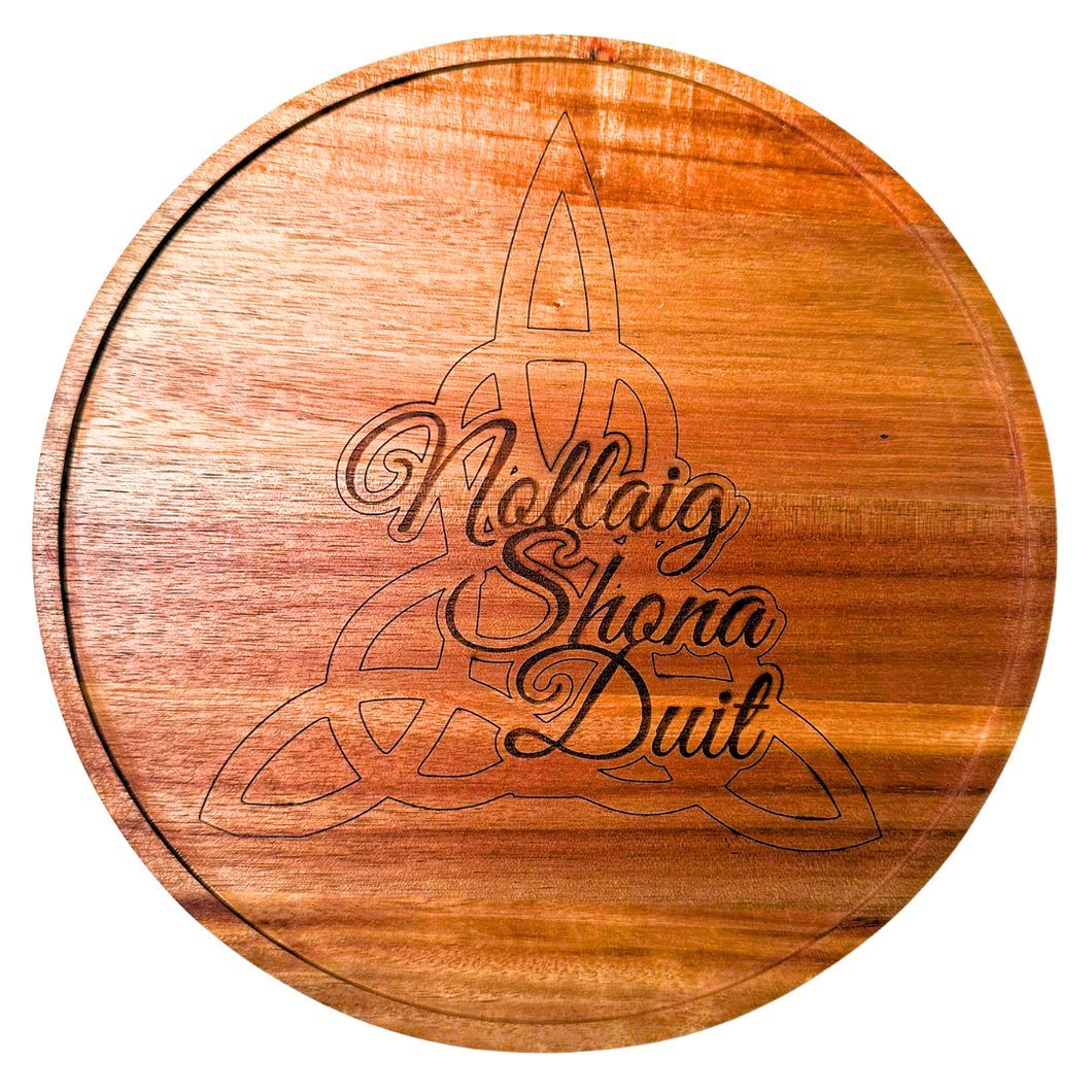 Nollaig Shona Duit with Small Trinity Knot Lazy Susan