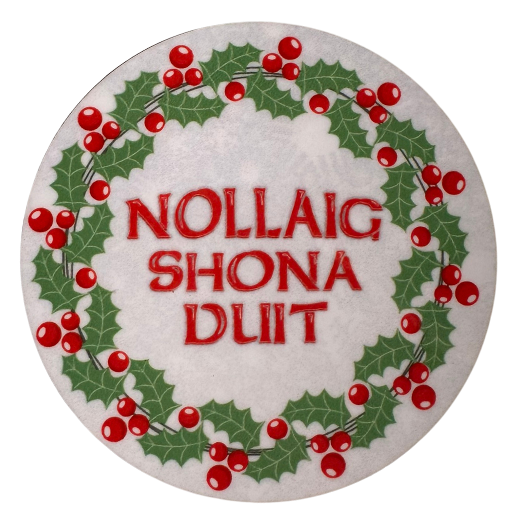 Nollaig Shona Duit Wreath Round Magnet